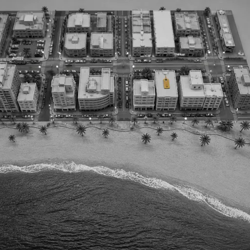 Is Miami Beach Safe at Night for Hotel Guests? Data, Areas, and Practical Safety Tips
